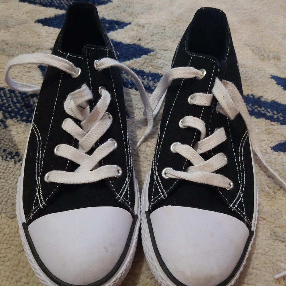 Womens size 5 airwalk